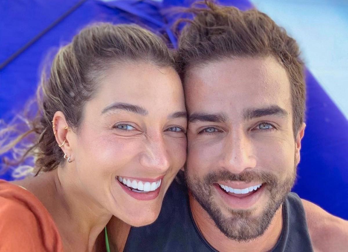 Gabriela Pugliesi em selfie com o ex-marido Erasmo