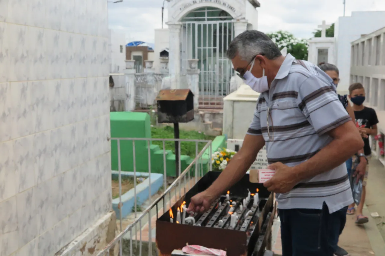 No Dia de Finados, de 2019, estima-se a presença de 100 mil devotos no túmulo de Padre Cícero