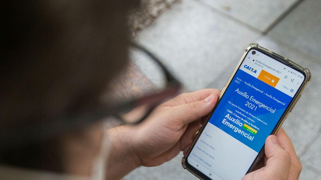 Caixa paga hoje 7&ordf; parcela do aux&iacute;lio emergencial para nascidos em abril e  maio; veja calend&aacute;rio - Neg&oacute;cios - Di&aacute;rio do Nordeste