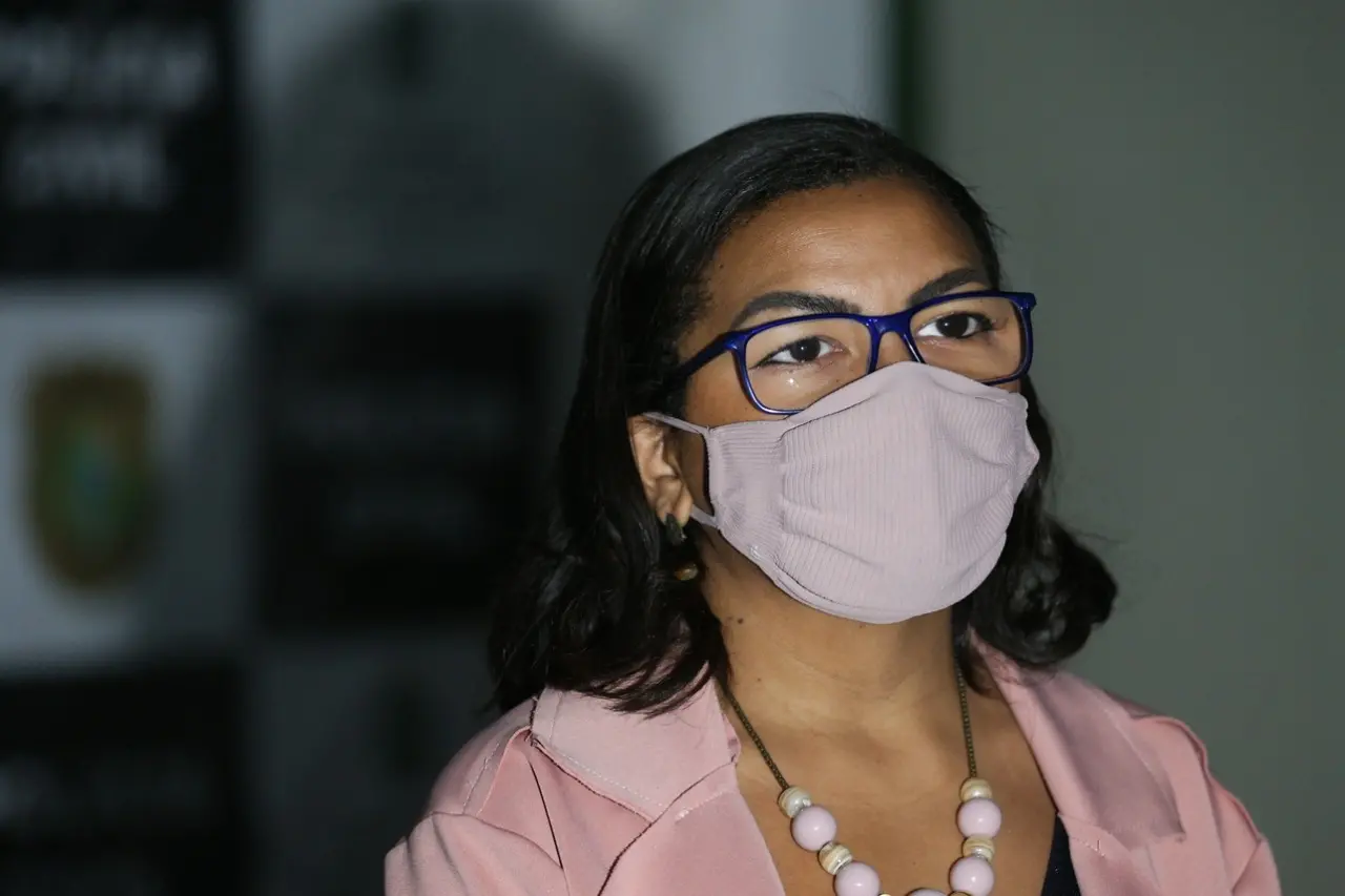 Delegada Ana Paula Barroso, vítima de racismo na loja Zara, em Fortaleza