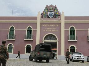 A 10ª Região Militar (que abrange o Ceará) emitiu nota em que lamenta o falecimento do soldado