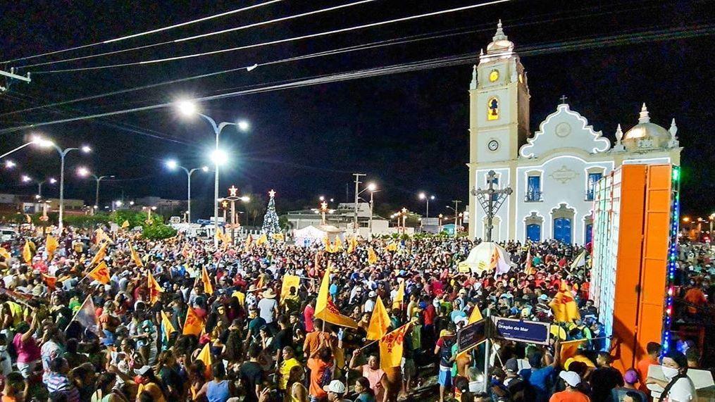 aglomeração em praça