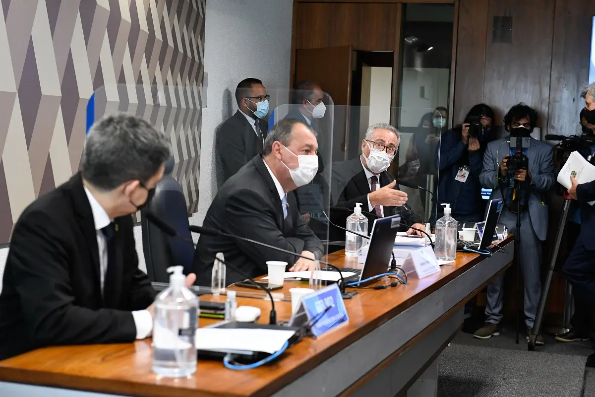 cpi da covid, renan calheiros, omar aziz e randolfe rodrigues