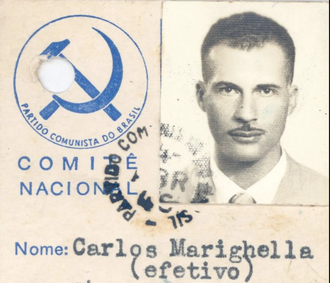 Se tornou membro do PCB em 1935, em que permaneceu por 30 anos