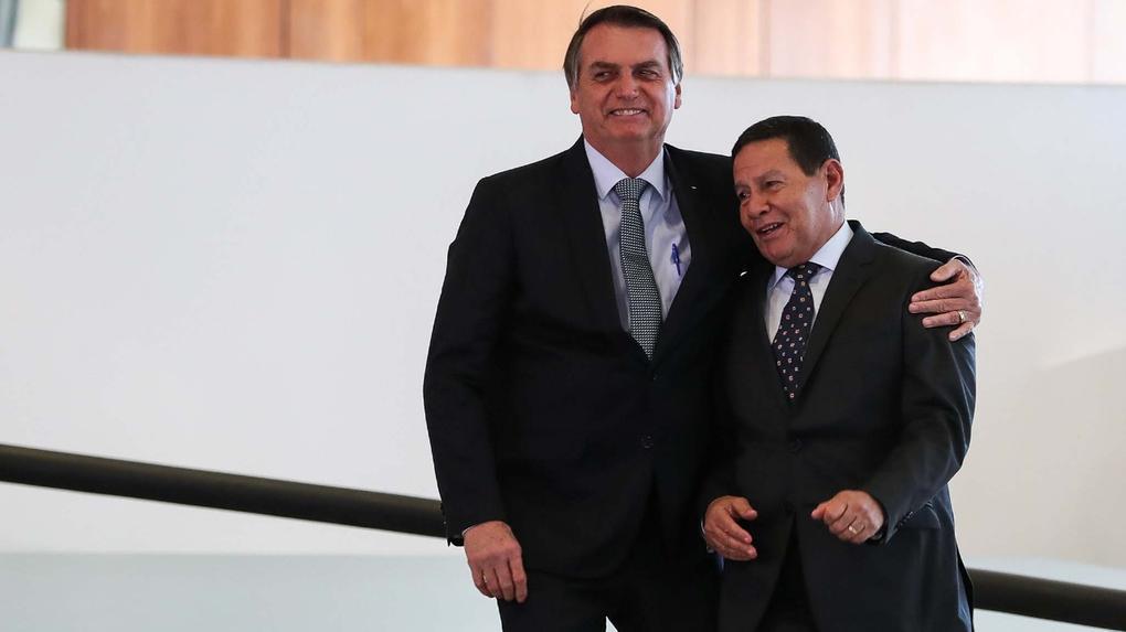 Presidente Jair Bolsonaro e do vice Hamilton Mourão