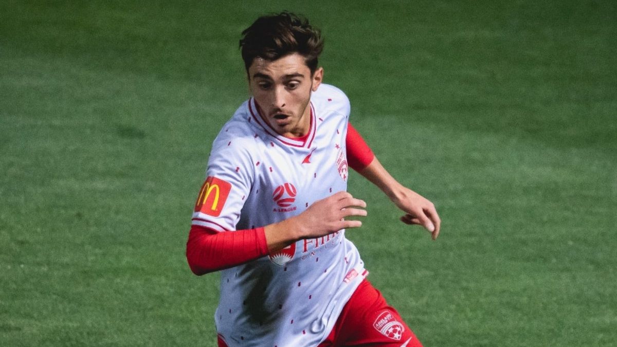 Josh Cavallo assumiu homossexualidade em rede social