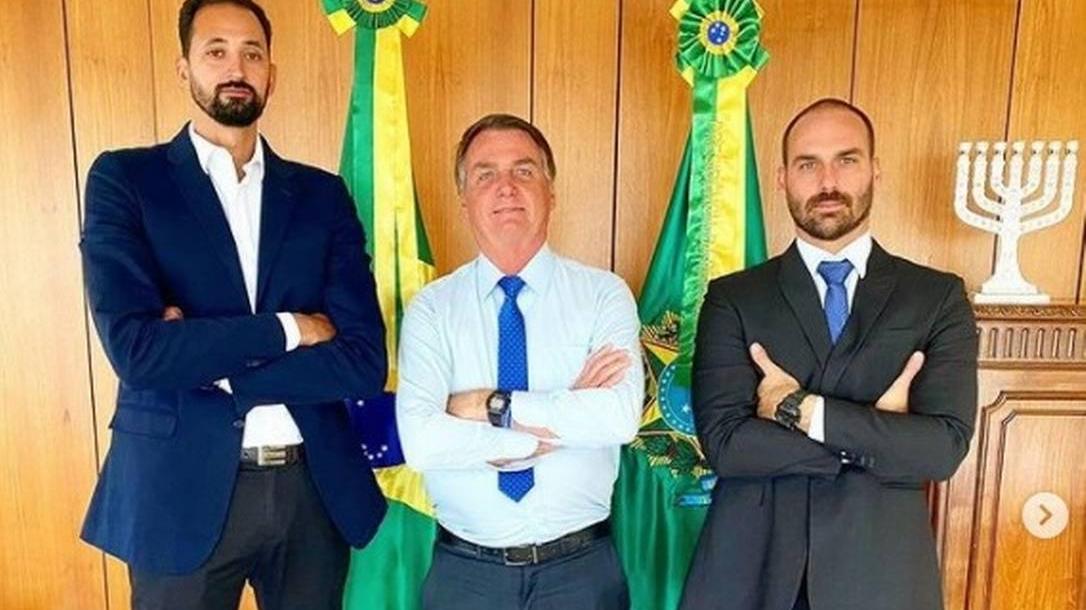 Comentário homofóbico em rede social deixa Maurício Souza sem clube e sem  seleção, Esportes