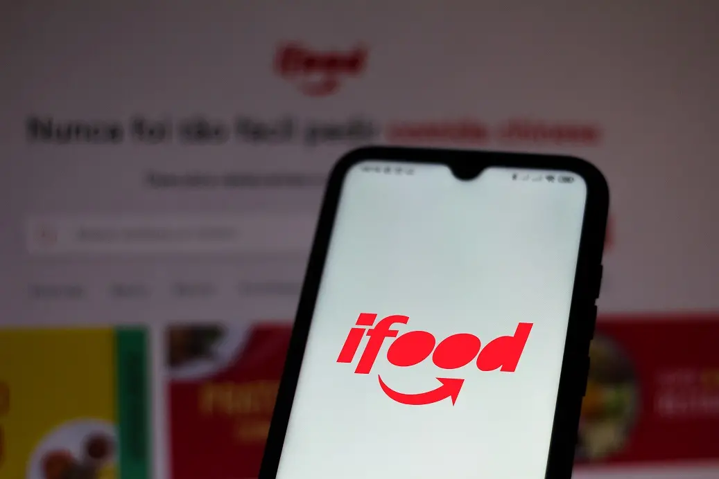 Imagem da notícia: Usuários do Ifood reclamam de problemas para confirmar pedidos neste sábado (30)