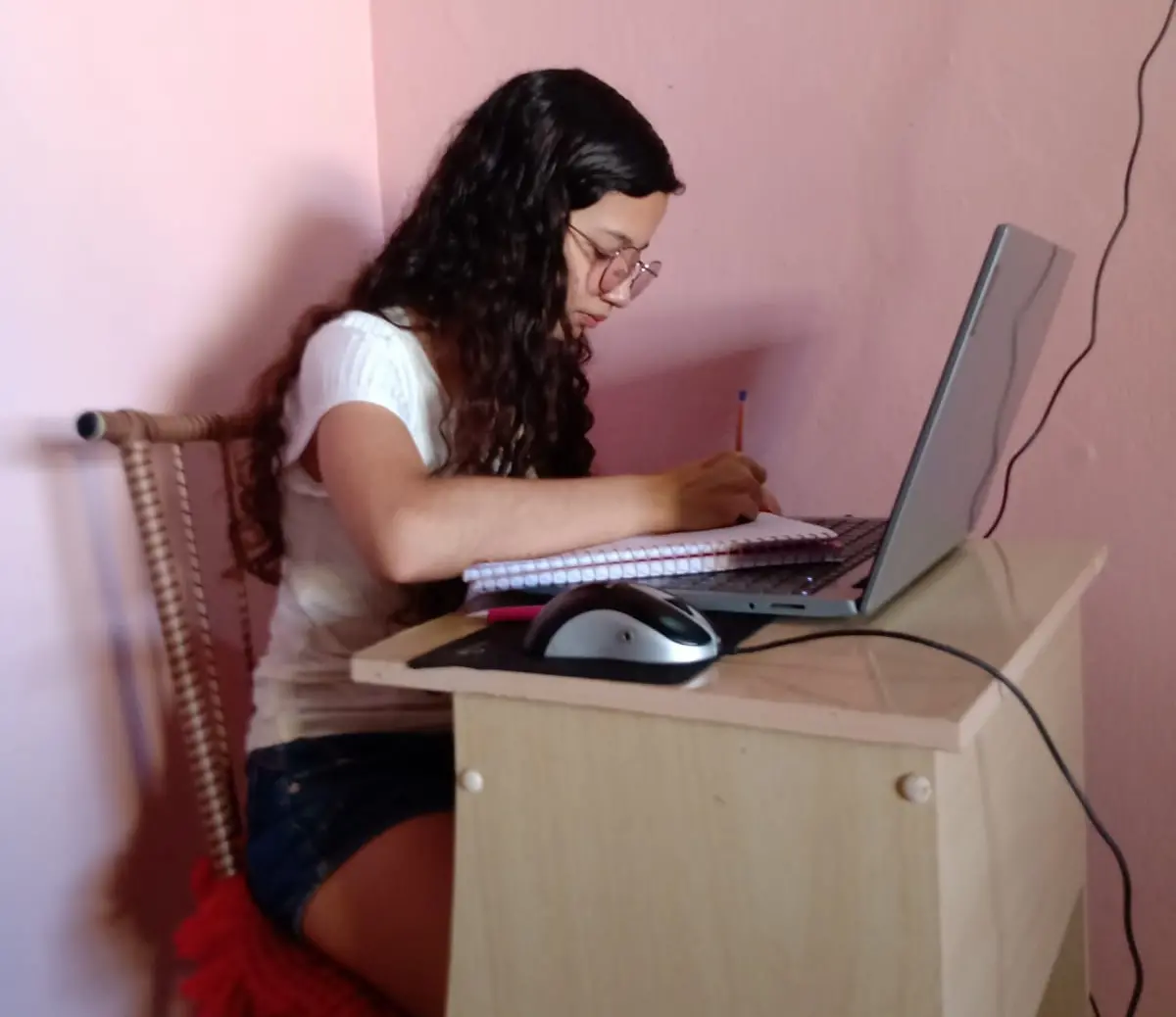 Sávila, estudante de Design Digital do campus da UFC em Quixadá