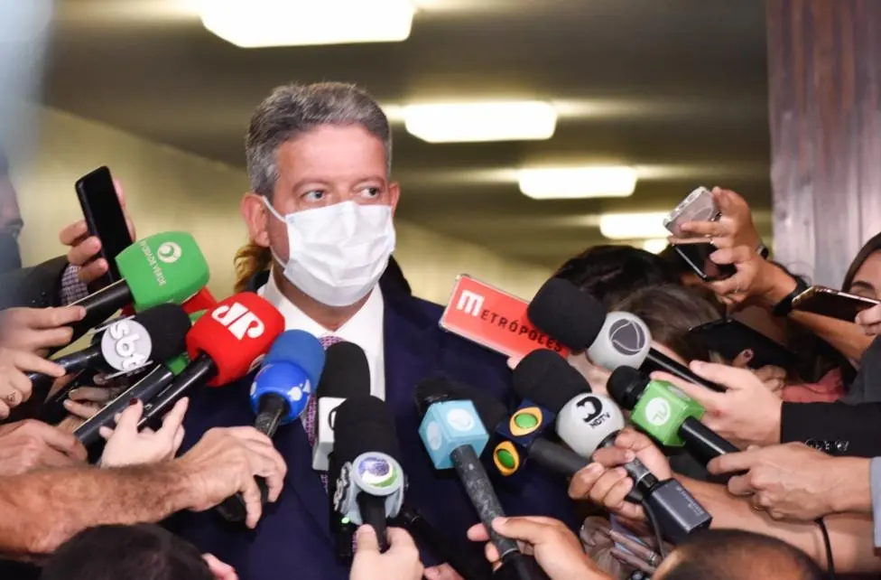 Presidente da Câmara dos Deputados, Arthur Lira, dá entrevista coletiva.