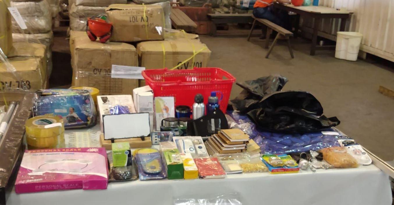 Itens apreendidos pela Receita Federal em operação contra entrada ilegal de mercadorias