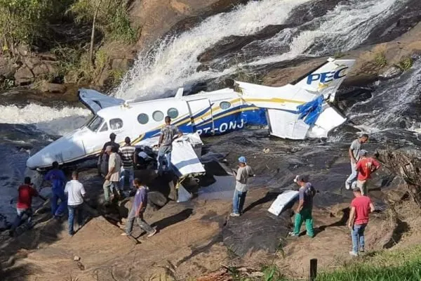 Peritos farão a apuração in loco do acidente aéreo
