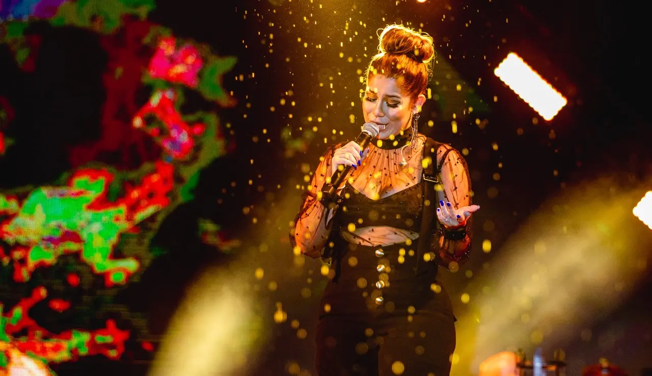 Marília Mendonça em show