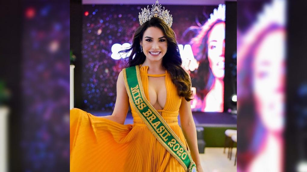 Julia Gama com faixa e coroa do Miss Brasil 2020