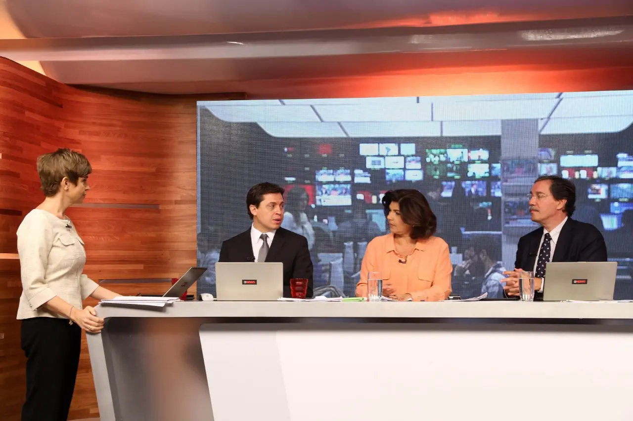 Renata Lo Prete, Gerson Camarotti, Cristiana Lôbo e Merval Pereira em cobertura das eleições de 2014