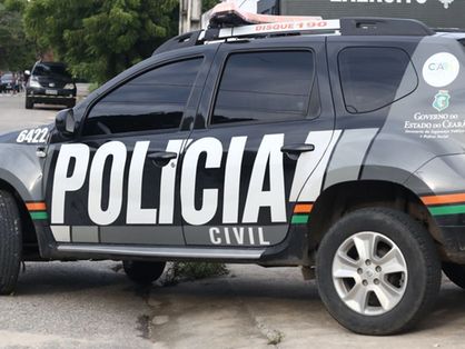 Viatura da Polícia Civil do Ceará na rua