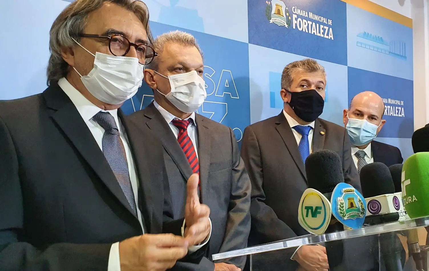 Acilon, Sarto, Roberto Cláudio e Antônio Henrique na Câmara Municipal