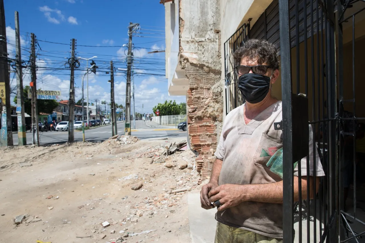 O trabalho feito há mais de duas décadas tornou Régis conhecido de muitas pessoas no bairro