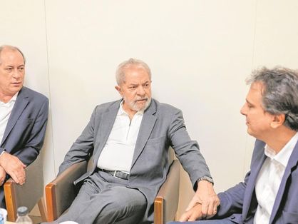 Governador Camilo Santana já tentou, no ano passado, reaproximar Ciro e Lula