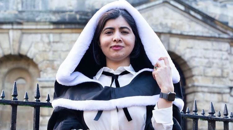 Malala celebra formatura em Oxford 9 anos após ser baleada em protesto pela educação de mulheres