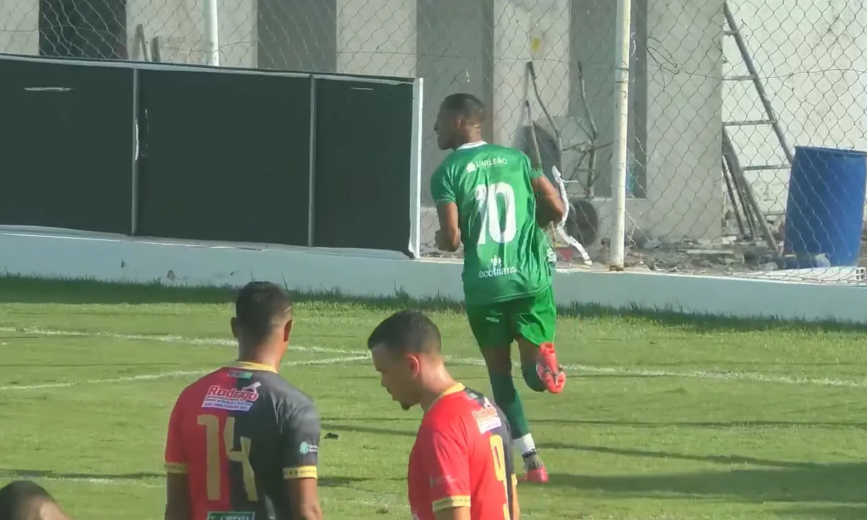 Iltinho marcou o único gol do jogo ao 26 minutos após cobrança de pênalti