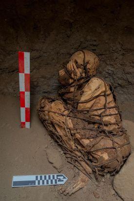 Múmia amarrada