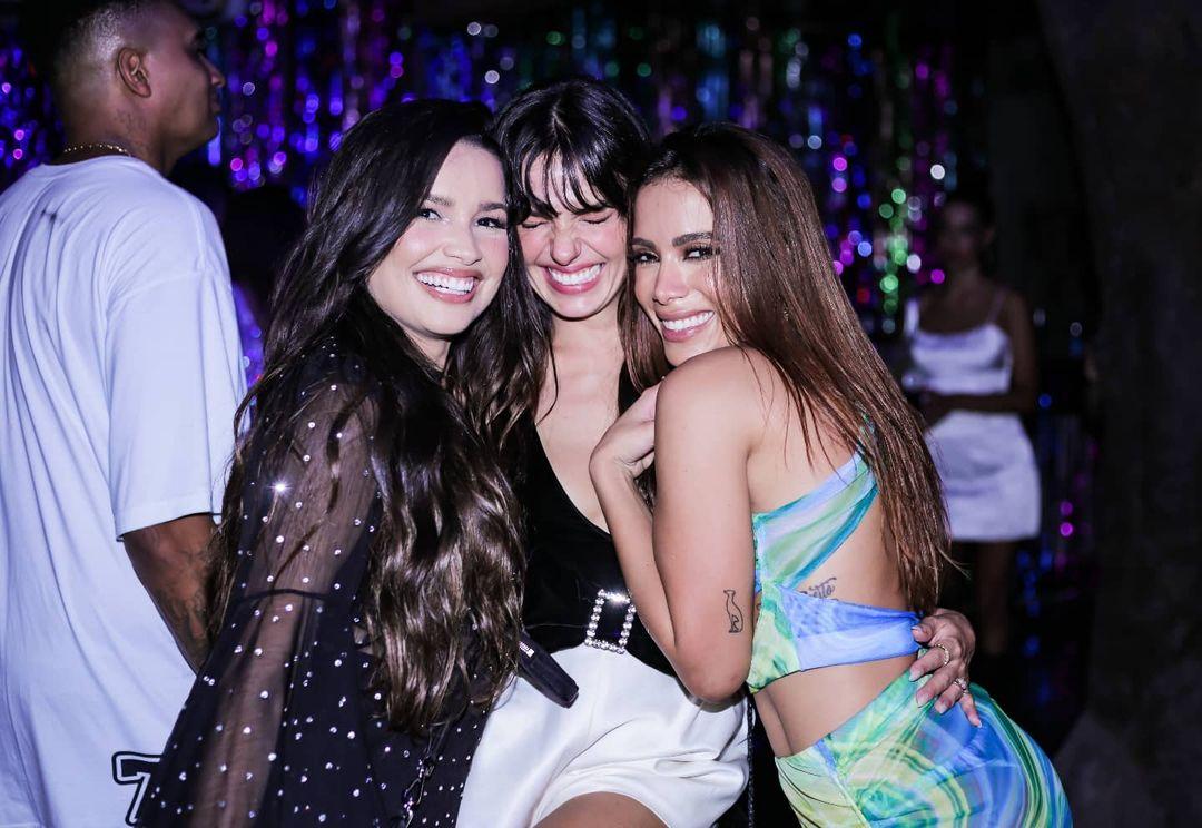 Anitta, Juliette e Ísis Valverde