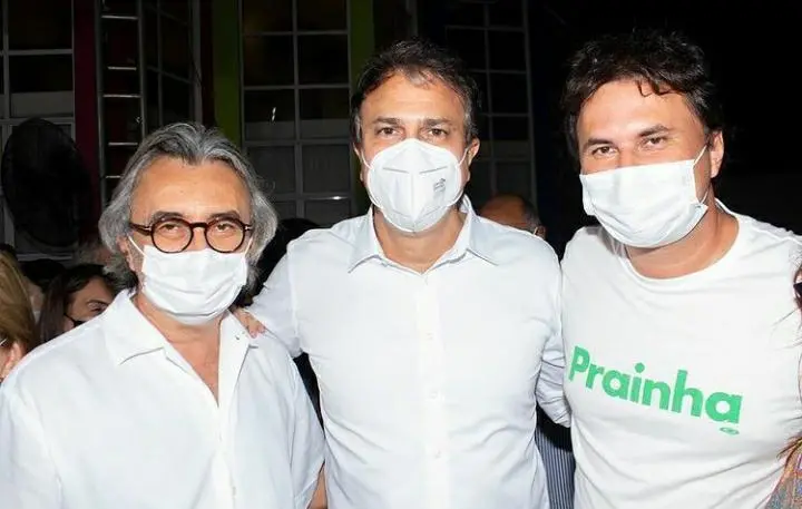 No Ceará, Acilon Golçalves - assim como o filho e prefeito de Aquiraz, Bruno Golçalves - faz parte da base aliada a Camilo Santana