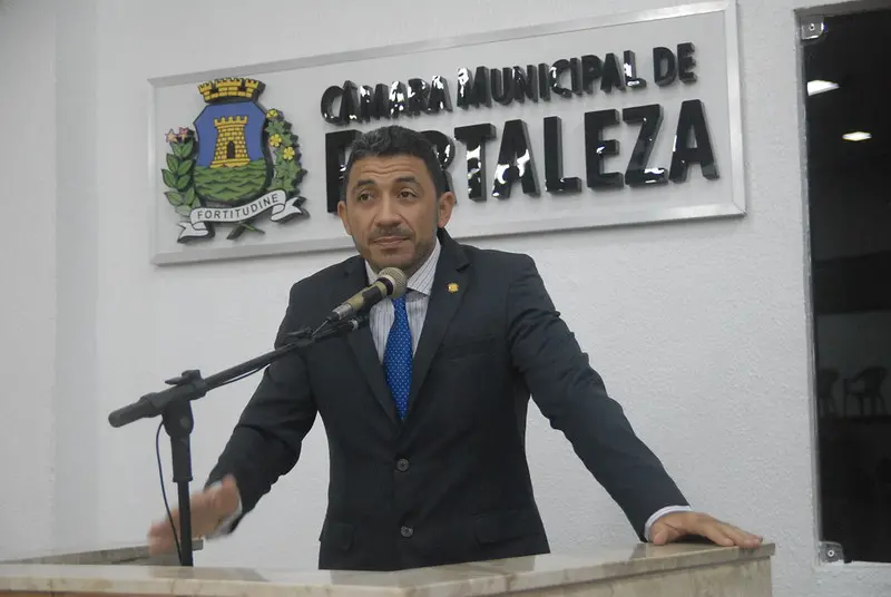 Emanuel Acrizio pediu desculpas após o episódio