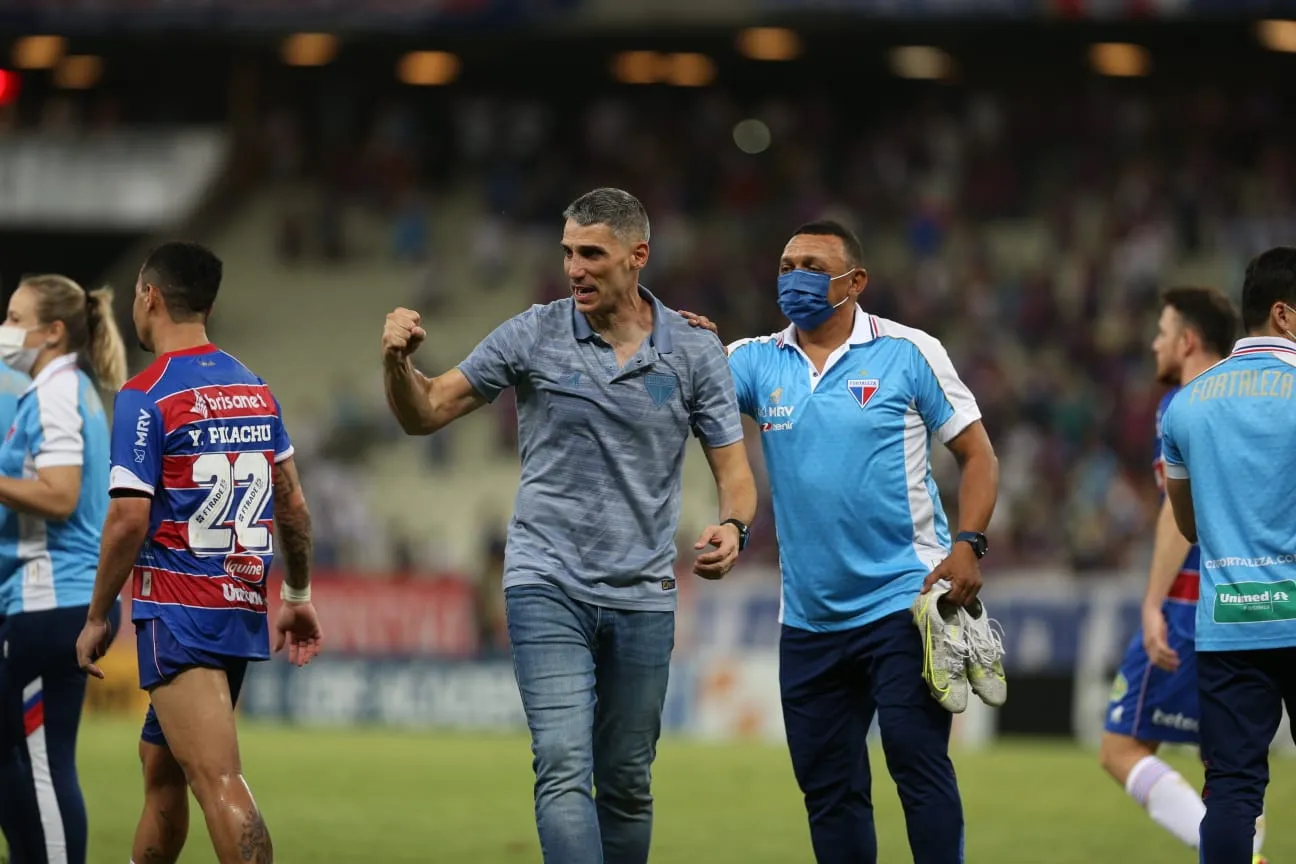 Vojvoda comemorou e se emocionou com a vaga do Fortaleza na fase de grupos da Libertadores