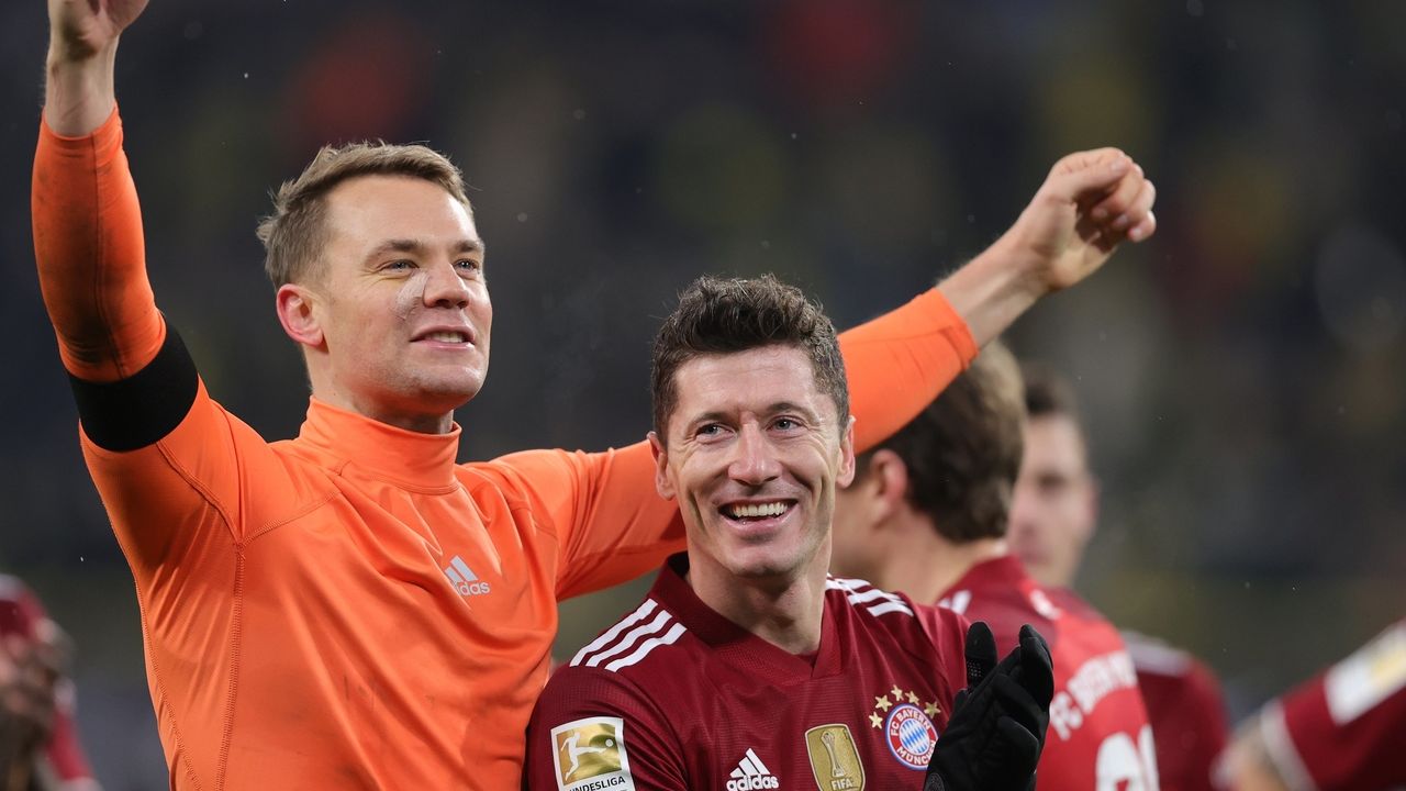Neuer e Lewandowski comemoram vitória do Bayern