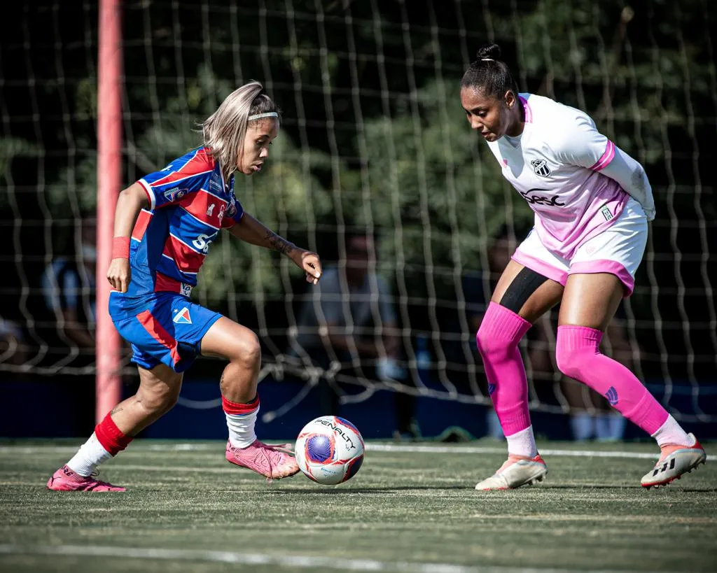 Fortaleza e Ceará fazem a final do Campeonato Cearense Feminino neste domingo, com vantagem para o time alvinegro