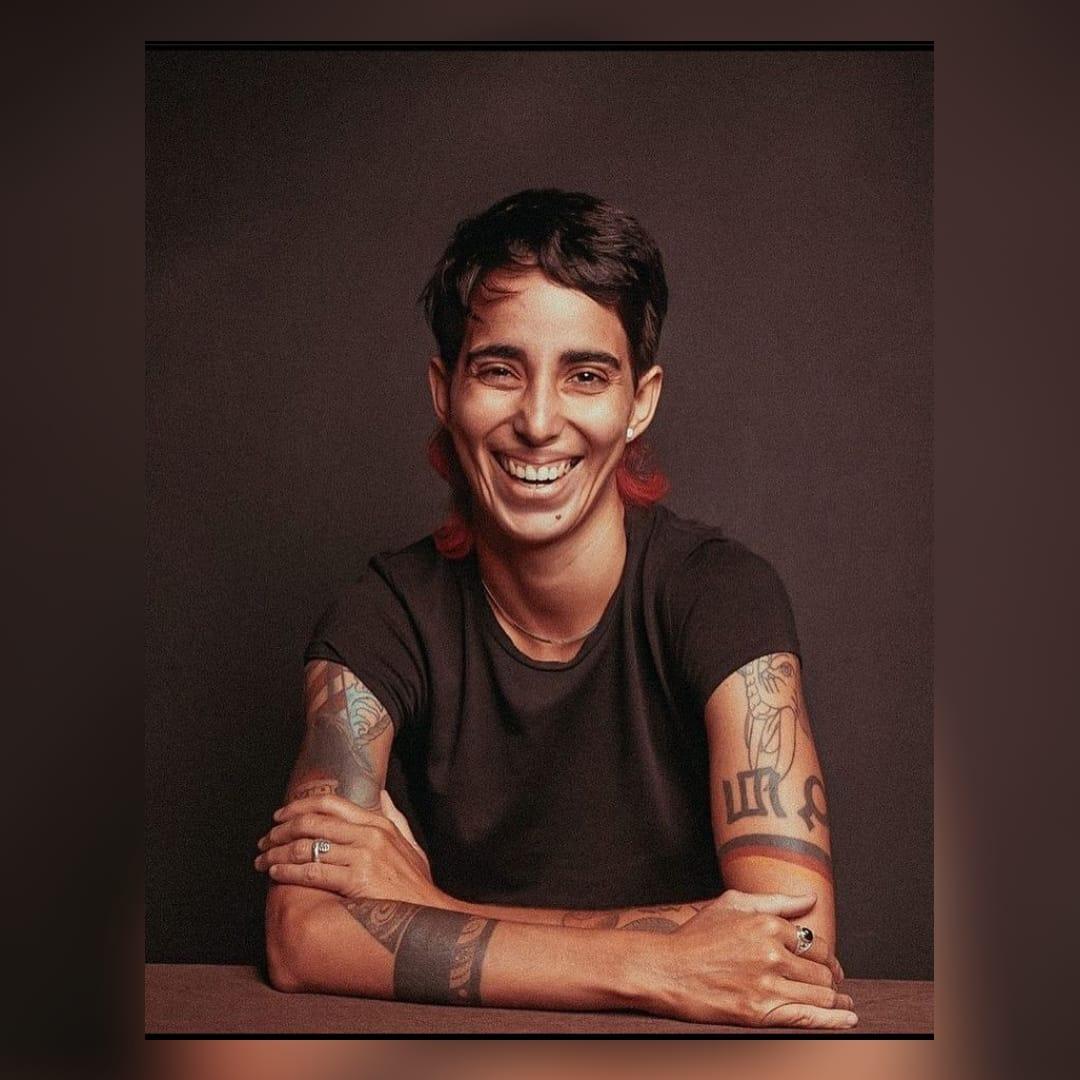 Foto da mulher desparecida sorrindo