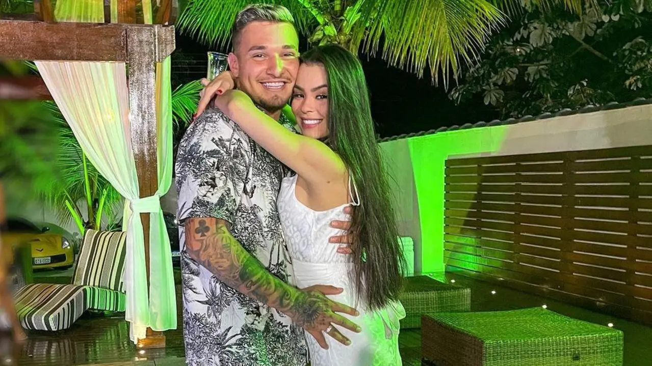 MC Gui e e a noiva Bia Michelle