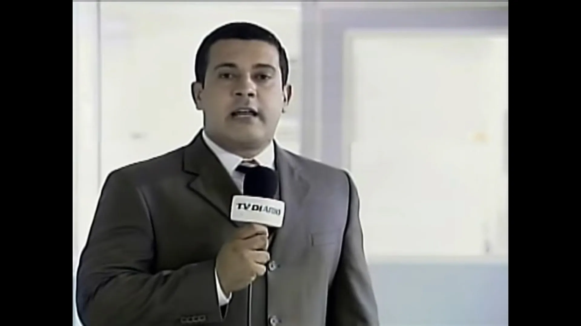Mário Costa em reportagem na TV Diário