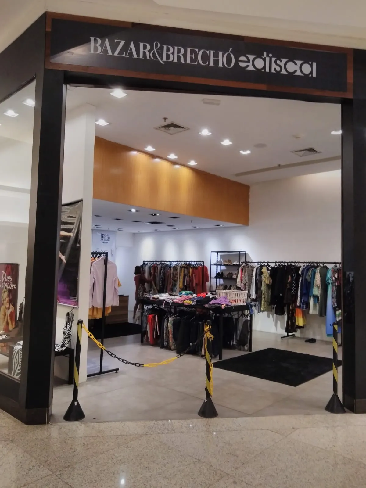 Peças são comercializadas no espaço entre 13h e 22h