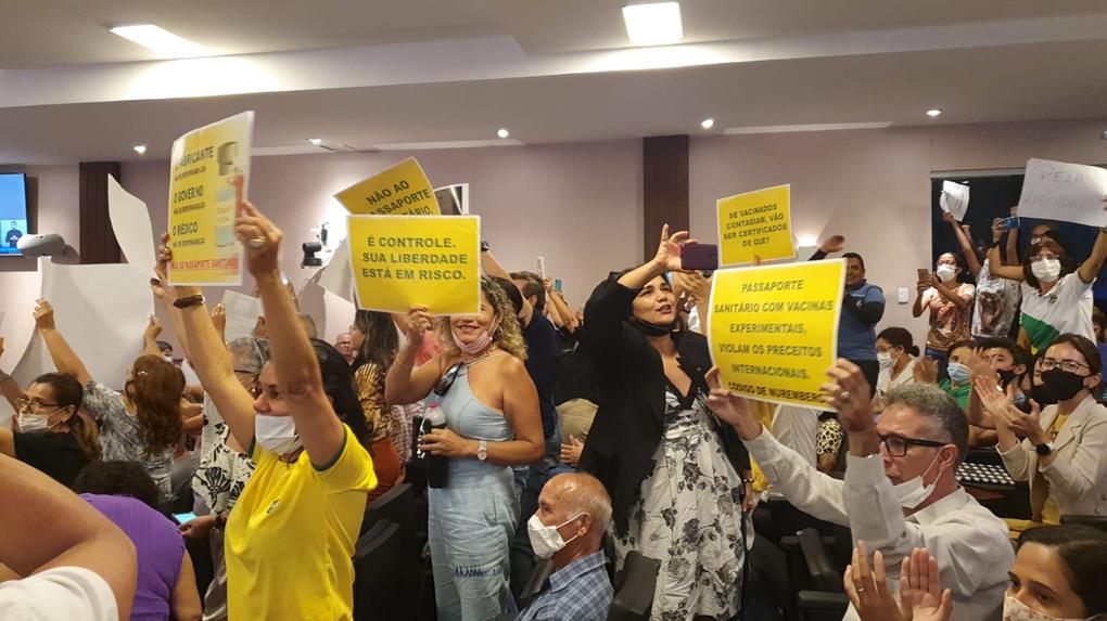Audiência pública contra o passaporte da vacinação na Câmara de Fortaleza