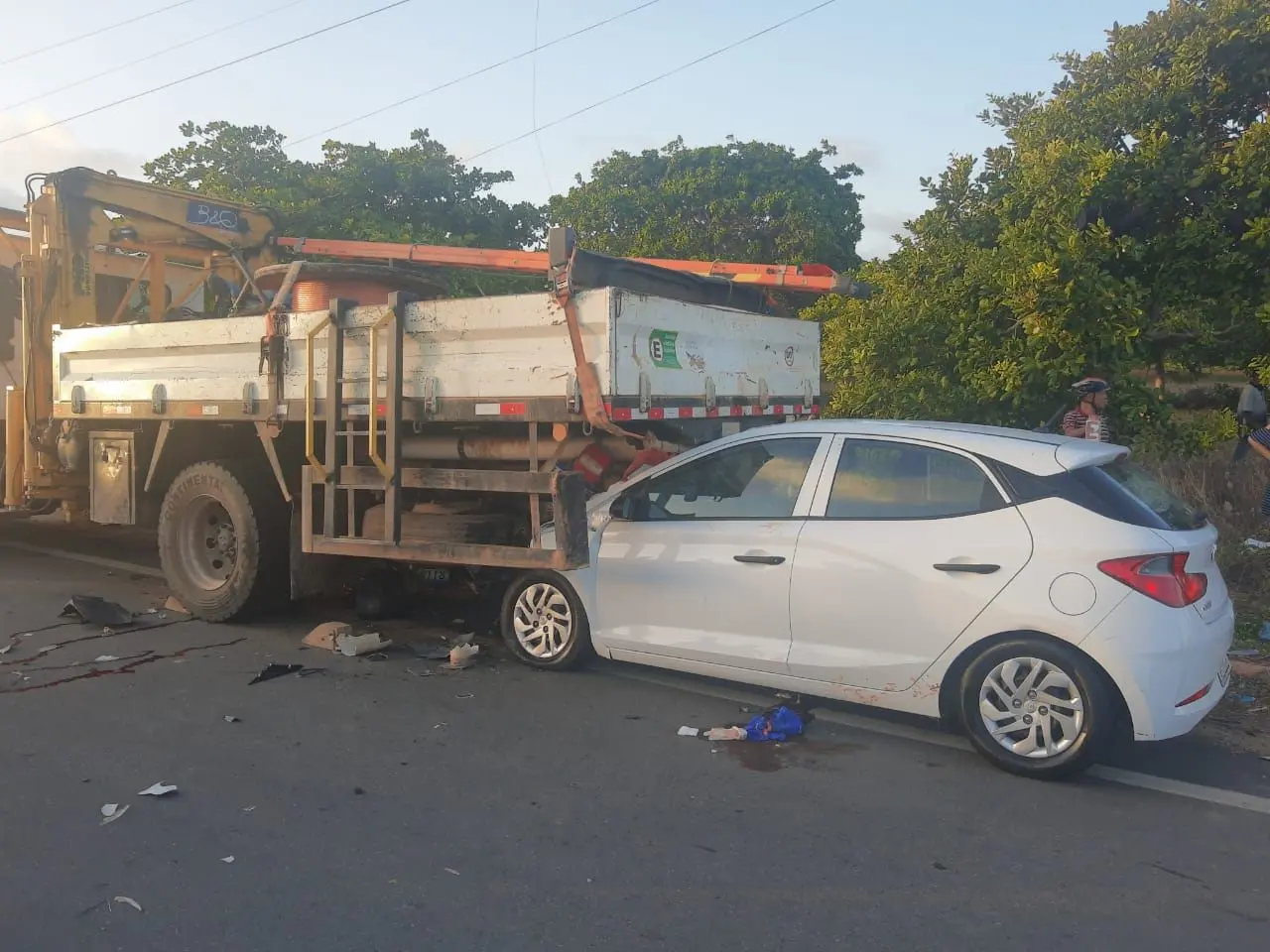 cena de atropelamento de funcionários da enel