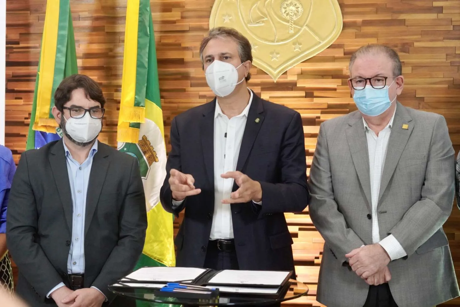 Assinatura do acordo aconteceu nesta segunda-feira (13)