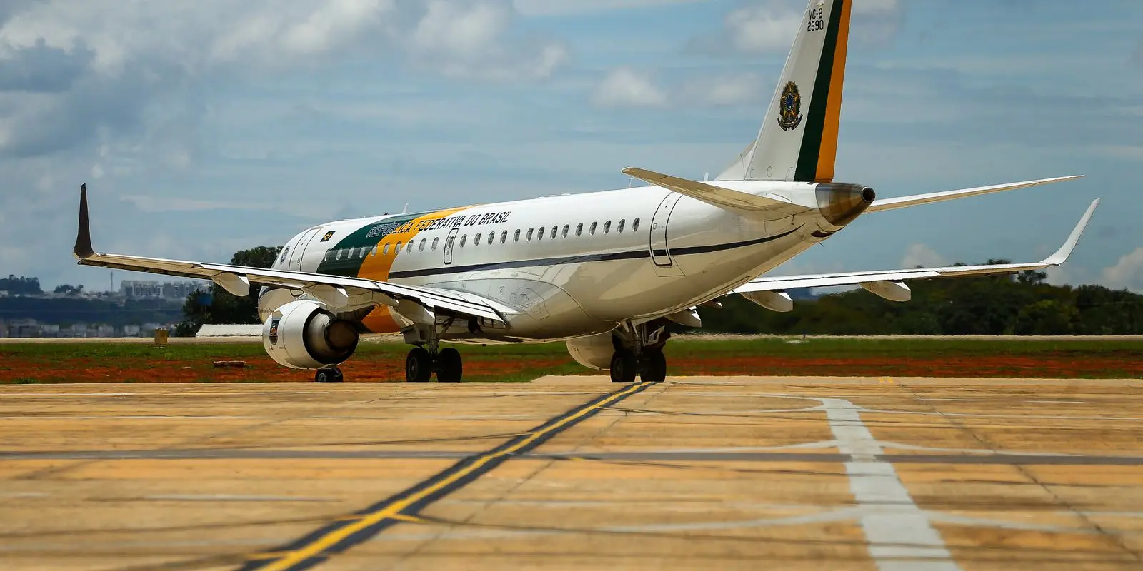 Imagem da notícia PF deflagra nova fase de operação para apurar tráfico de cocaína em aviões da FAB