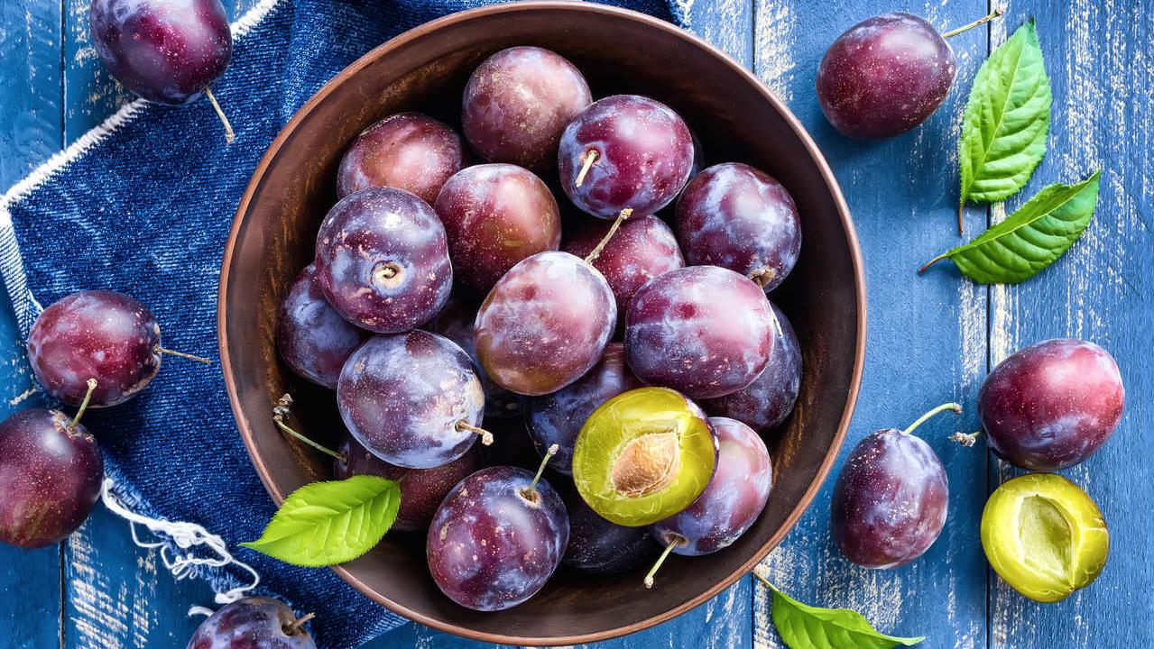 Ameixa: conheça os benefícios da fruta para a saúde