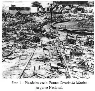 Os corpos carbonizados das vítimas se amontoaram na porta principal, nas cadeiras e embaixo das arquibancadas