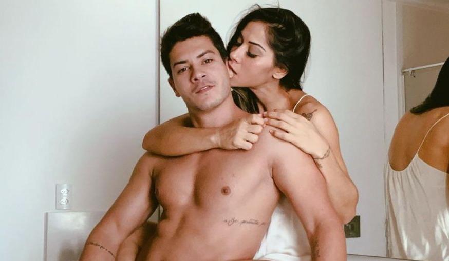 Arthur Aguiar e Mayra Cardy