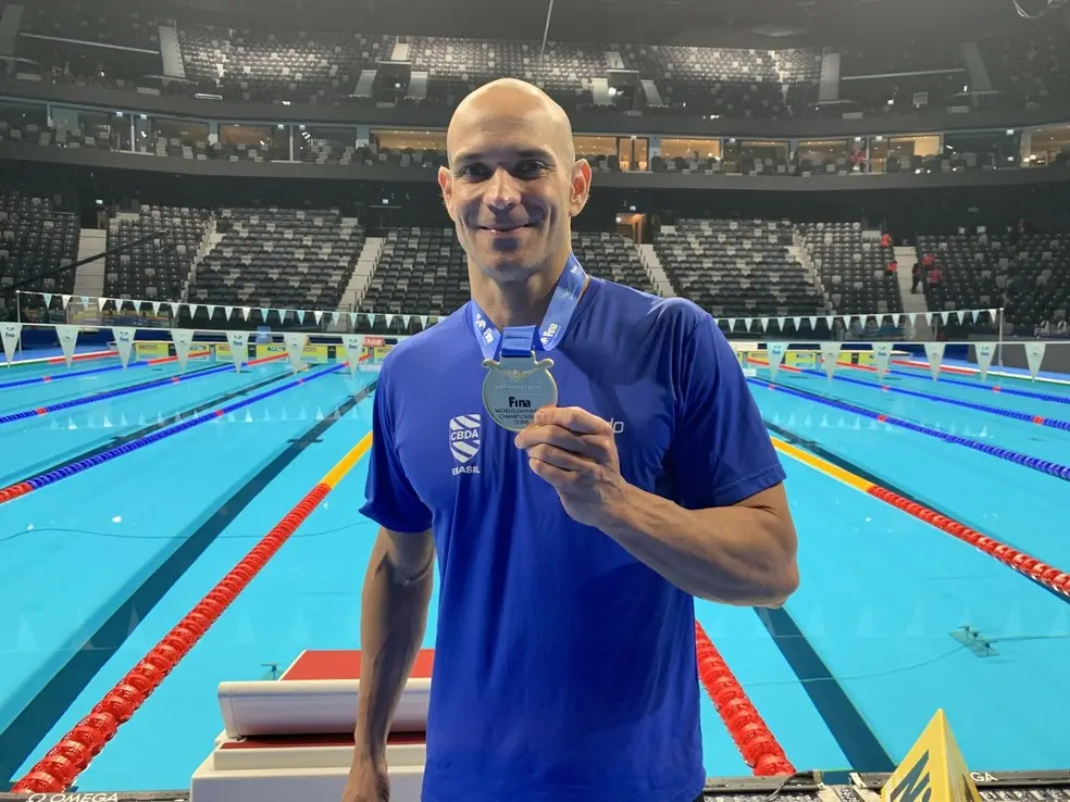 Nicholas Santos celebra conquista no Mundial