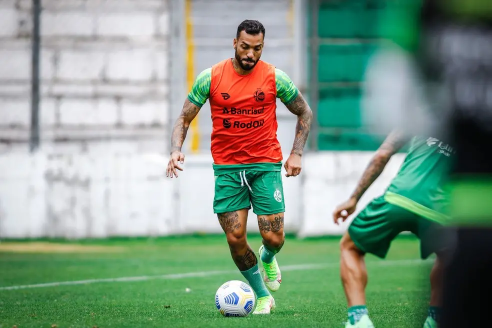 Michel Macedo em treinamento do Juventude