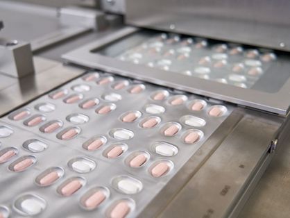 Pílulas da pfizer contra a covid-19 em laboratório