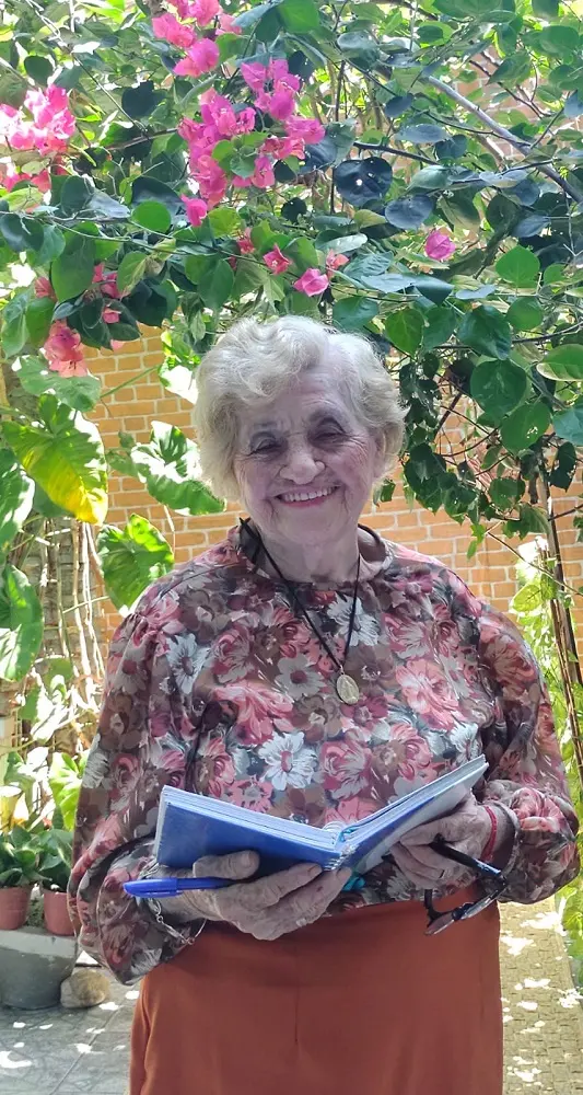 Imagem da notícia: Poeta de 93 anos radicada no Ceará tem texto selecionado em série nacional: ‘Um sonho'