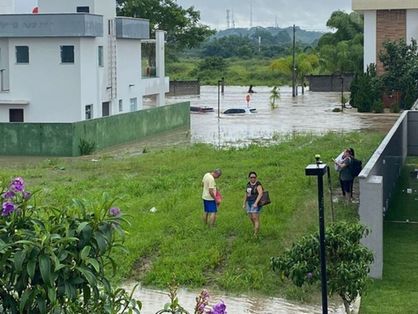 Condomínio de luxo alagado em Ilhéus, após chuvas na Bahia