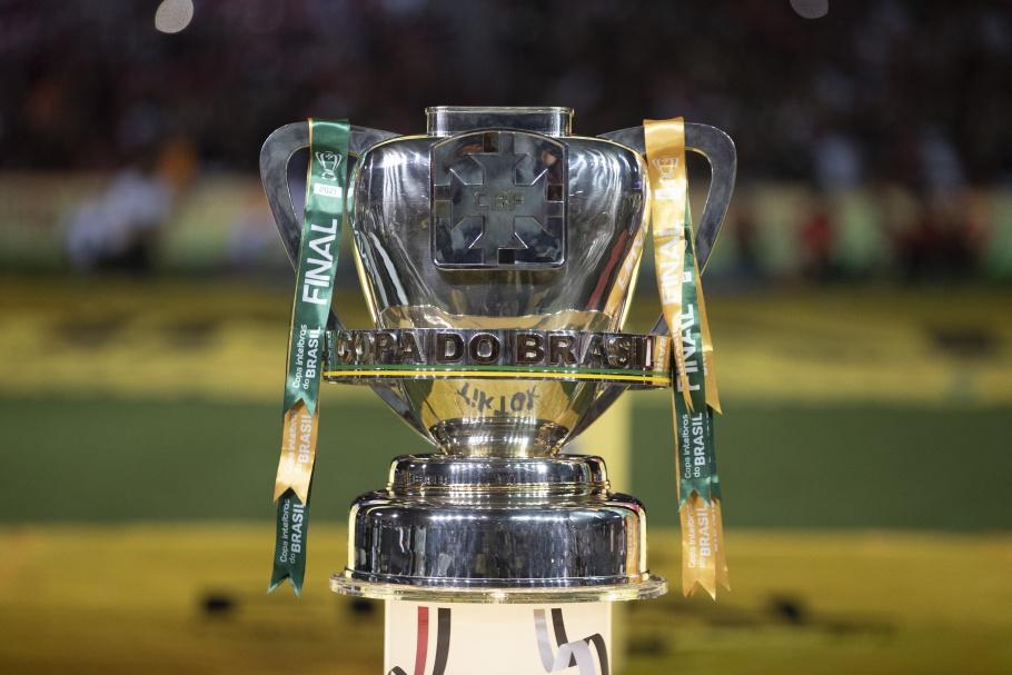 Taça de campeão da Copa do Brasil