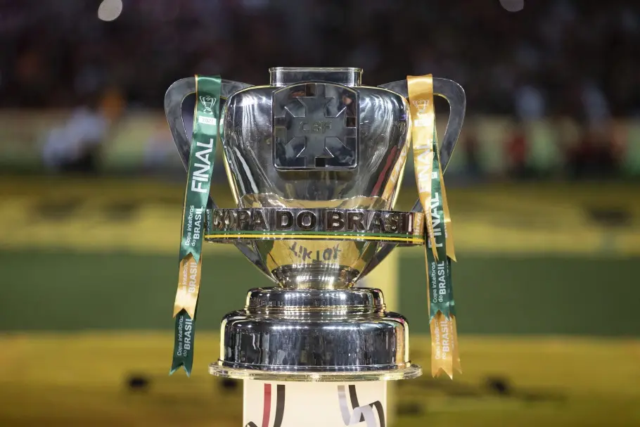 Taça de campeão da Copa do Brasil